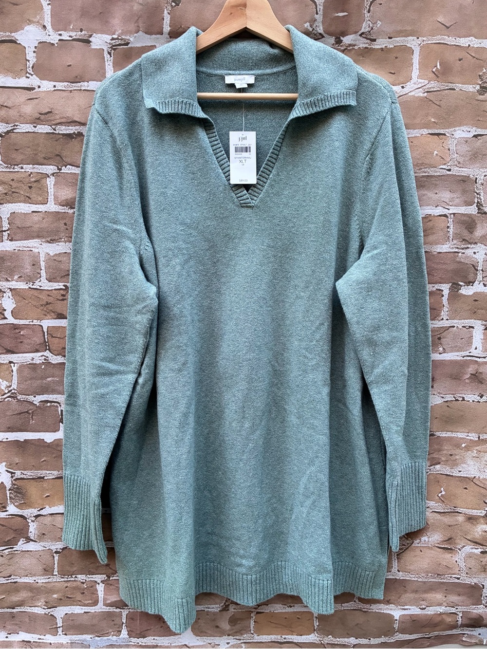 New J. Jill XLT Green V-Neck Collared soft Sweater